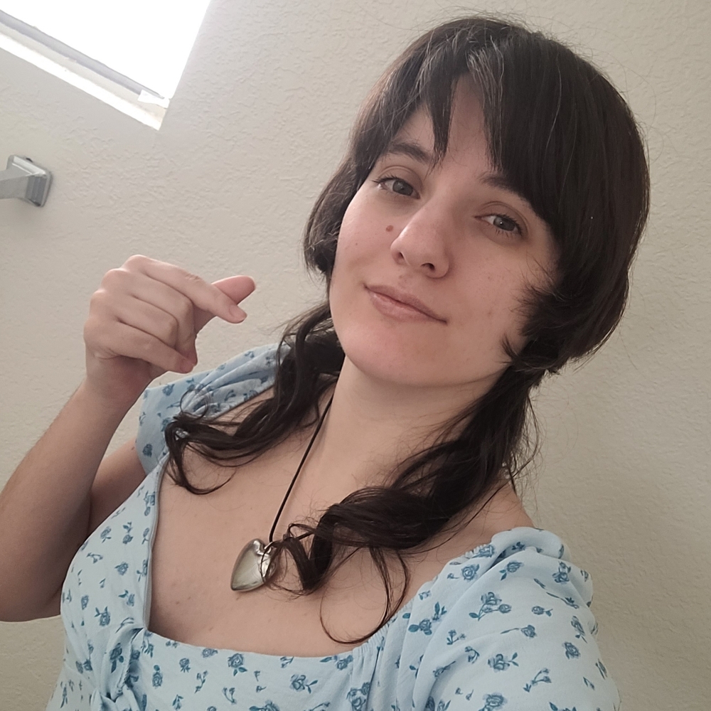 Meet your Posher, Abigail